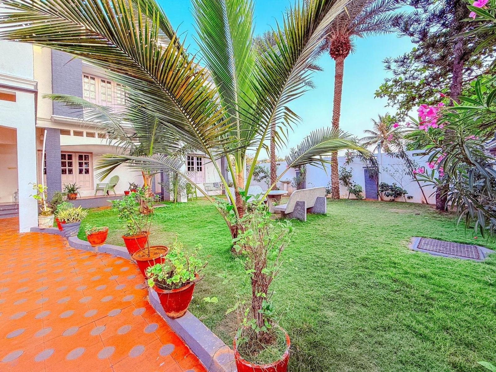 Marvel Times Beach House Chennai Exterior foto